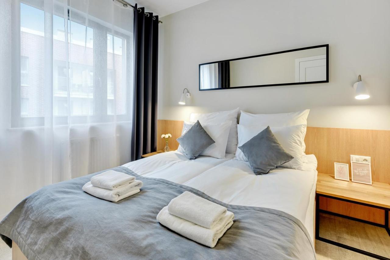 Waterlane Riverside Spa, Pool & Gym By Downtown Apartments 그단스크 외부 사진