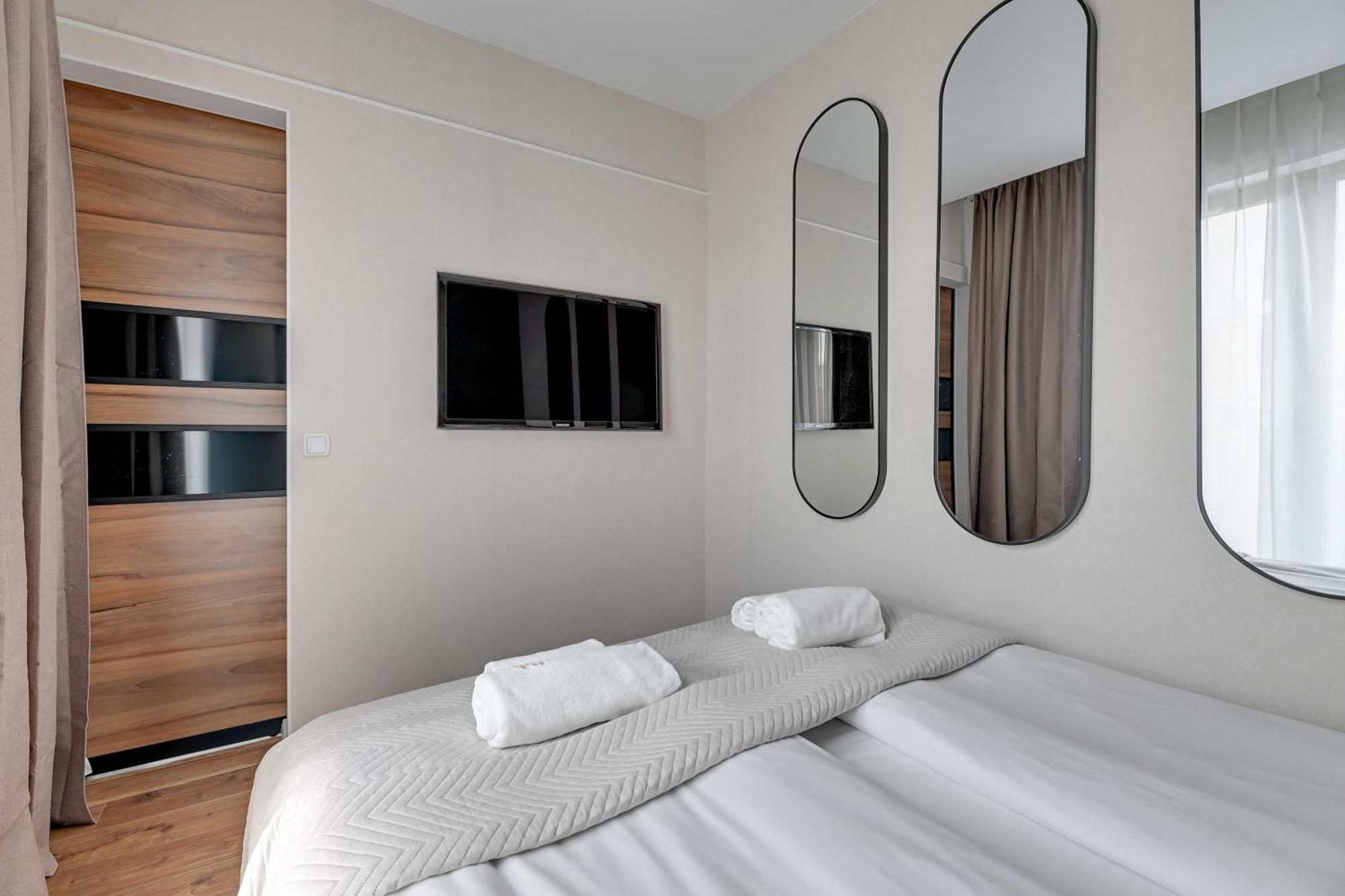 Waterlane Riverside Spa, Pool & Gym By Downtown Apartments 그단스크 객실 사진